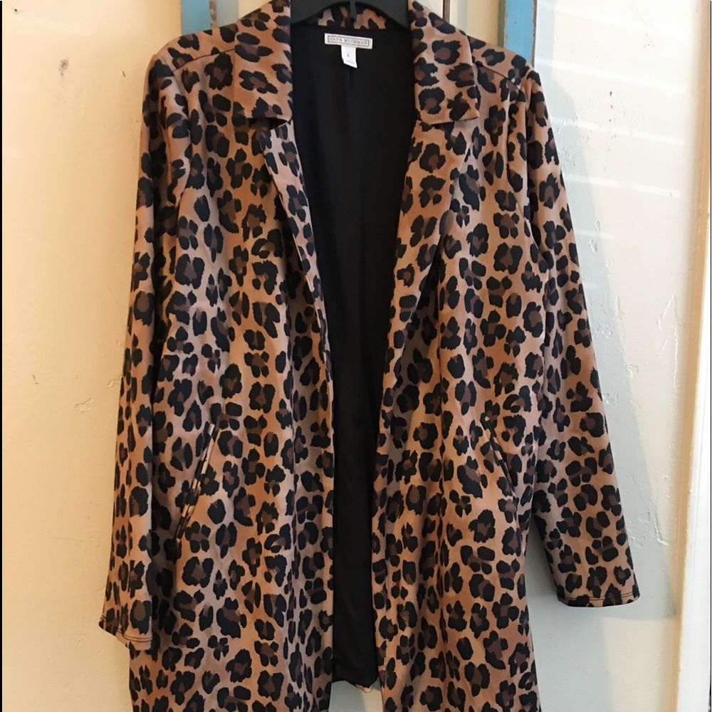 Cheatah print casual blazer (like new)